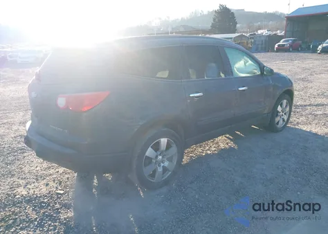 2011 Chevrolet Traverse Ls z USA, uszkodzony, nr VIN 1GNKVEED8BJ348099